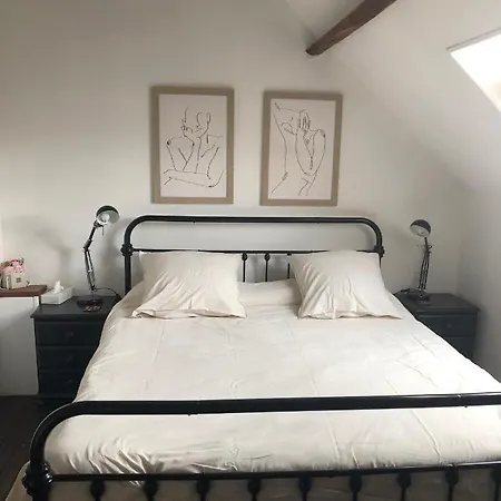 Ancien Relais De Poste The Old Post Office Bed & Breakfast 4*