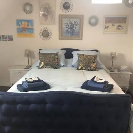 Ancien Relais De Poste The Old Post Office Bed & Breakfast 4*