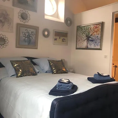 Ancien Relais De Poste The Old Post Office Bed & Breakfast *