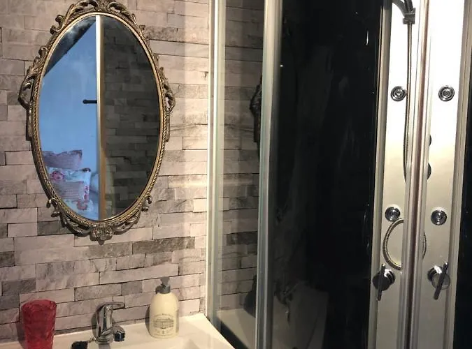 Ancien Relais De Poste The Old Post Office לינה וארוחת בוקר