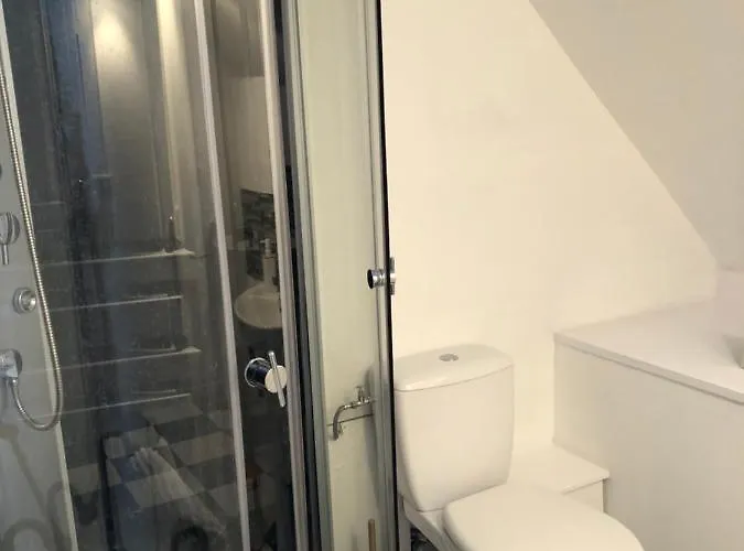 Ancien Relais De Poste The Old Post Office 4* Saint-Martial-d'Albarede