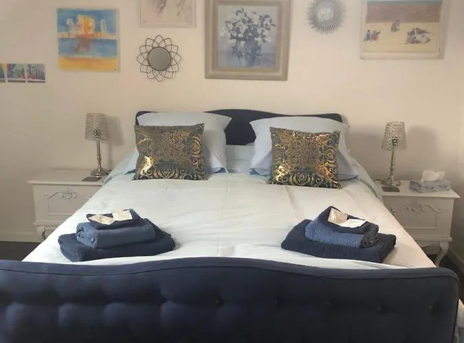 Ancien Relais De Poste The Old Post Office לינה וארוחת בוקר 4*