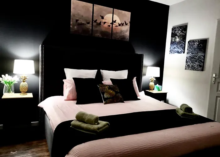 Ancien Relais De Poste The Old Post Office 4* Saint-Martial-d'Albarede